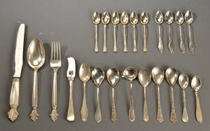 En samling sølv bl.a. Georg Jensen