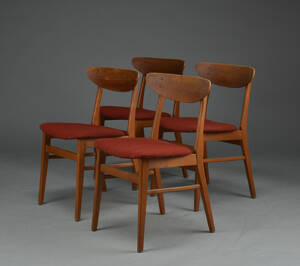 Farstrup Møbler. Fire stole af teak og bøg 4                     