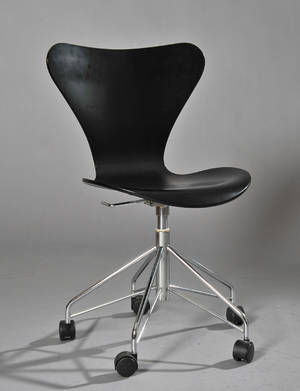 Arne Jacobsen. Kontorstol, model 3117