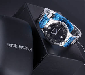 Armani AR2440. Herreur i stål med sort skive med dato  