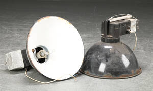 To industripendler af metal 2
