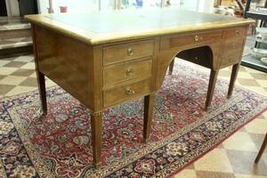 Skrivbord, sengustaviansk stil