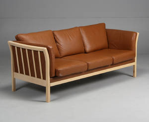 Dansk møbelproducet. Tre-pers. sofa