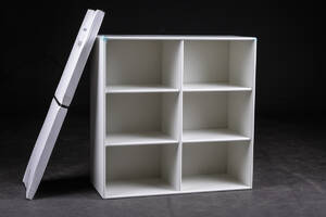 Peter J. Lassen. Montana modul 1113 samt tilhørende sokkel, hvidlakeret 2