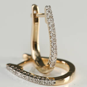 Par diamantøreringe. ca. 0.26 ct 2  Denne vare er sat til omsalg under nyt varenummer 4102461