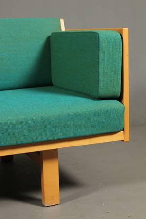 Hans J. Wegner 1914-2007. Sovesofa