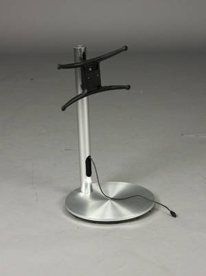 Bang  Olufsen. Gulvstander motorsokkel