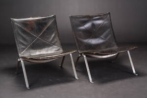 Poul Kjærholm. Par lænestole model. PK 22, læder. 2