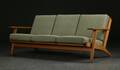 Hans J. Wegner. Tre-pers. sofa, model GE-2903 