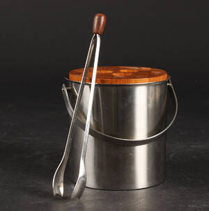 Arne Jacobsen. Isspand af rustfrit stål med teaklåg, istang3