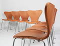 Arne Jacobsen. Sæt på otte stole model 3107. 8