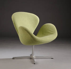 Arne Jacobsen. Hvilestol model 3320 Svanen