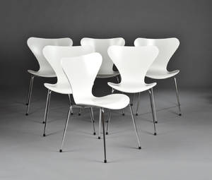 Arne Jacobsen. Sæt på seks stole model 3107,