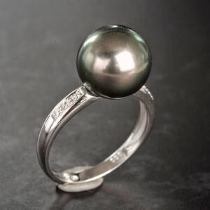 Ring, 18 kt Weißgold mit 1 Tahitizuchtperle und Brillanten Diese Ware steht erneut zur Auktion unter der Warennummer rnrn4333103