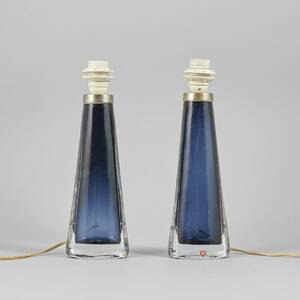 Bordslampfötter, Ett par