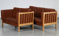Dansk møbelproducent. To-pers. og tre-pers. sofa, læder 2 