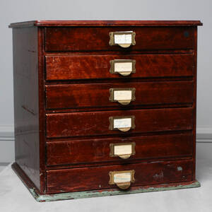 SCHATULL för sytillbehör, 1900-talets första hälft