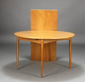 Dansk møbelproducent. Spisebord
