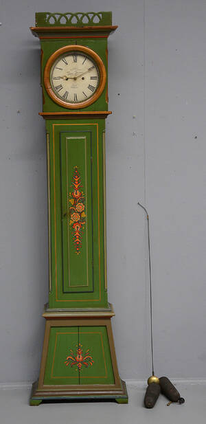 Standur i bemalet fyrretræ, 1800-tallet