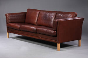 Mogens Hansen. Tre-pers. sofa, model 2225 Denne vare er sat til omsalg under nyt varenummer 4668240