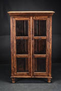 Vitrineskab. Massivt hårdttræ
