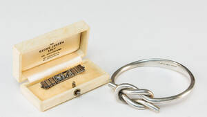 Hans Hansen armring og Georg Jensen nål i sterlingsølv 2