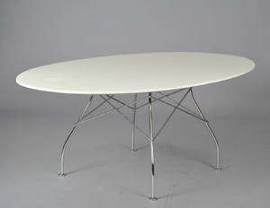 Antonio Citterio. Bord model Glossy by Kartell