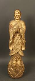 Holzfigur eines Möche 