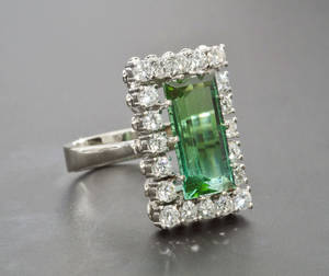 Turmalin Brillantring, ca. 8.00 ct. und ca. 1.40 ct.