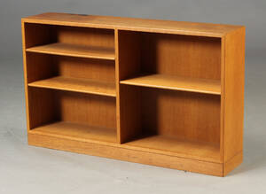 Børge Mogensen. Reol af egetræ, FDB 