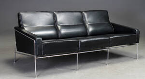 Arne Jacobsen Tre-pers. sofa, model 3303.