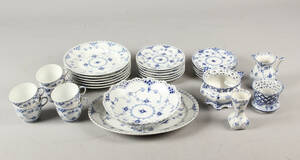 Royal Copenhagen Kgl. P. Musselmalet Helblonde. Div dele af stel 30