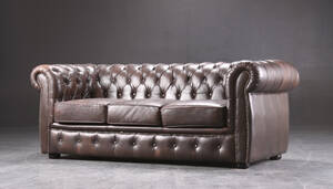 Tre-pers. Chesterfield form sofa
