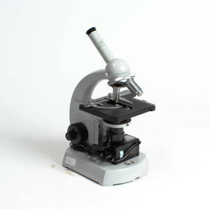Carl Zeiss. Mikroskop nr. 4321377