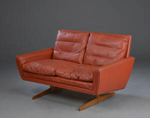 Møbelproducent. Topersoners sofa