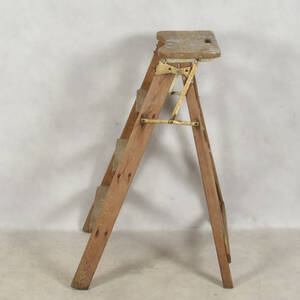 STEGE, trä, 1900-tal.