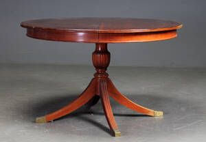 Cirkulært spisebord, engelsk stil, mahogni, 1900-tallet 4
