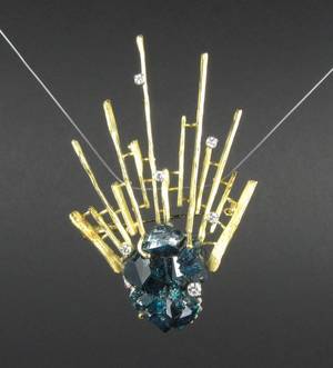 Brosche mit Dioptas, Goldschmiedearbeit - Unikat