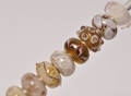 20 Charlotte Borgen beads i beige og brune  nuancer 20