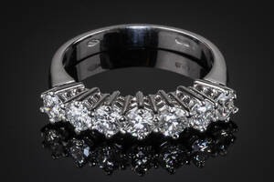 Brillantring af hvidguld 18 kt., 1.00 ct.