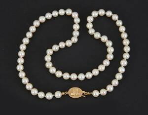 Pärlhalsband med spänne i 18k, Alton