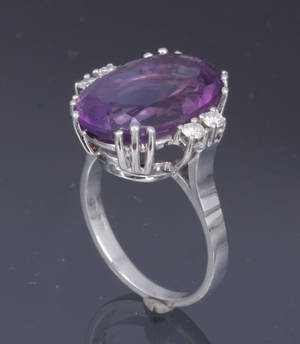 Ametyst og diamantring