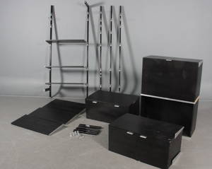 Georg Nelson. Reolsystem i sortlaseret eg og rustfri stål.