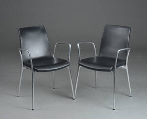 Jorge Pensi. Et par armstole, model Gorka 2 