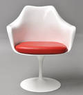 Eero Saarinen. Tulip Armstol, model 150A.