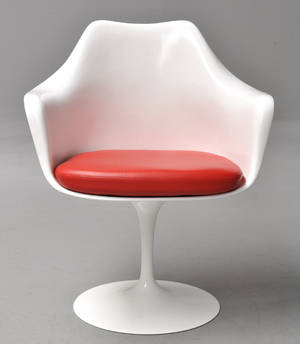 Eero Saarinen. Tulip Armstol, model 150A.