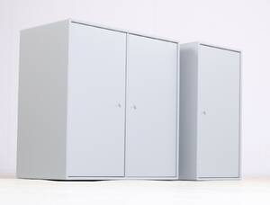 Peter J. Lassen. To Montana modul, model 1162 og 1118, D. 38 cm. 2
