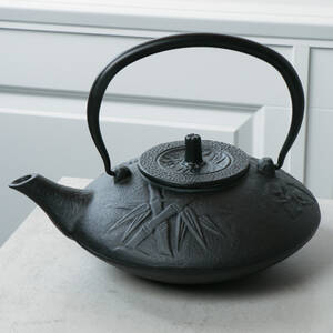 TETSUBIN, gjutjärn, 2000-tal, Japan