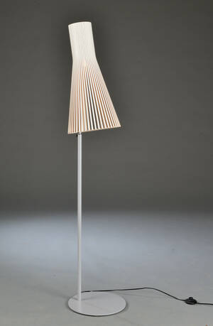 Seppo Koho, standerlampe model Secto 4210