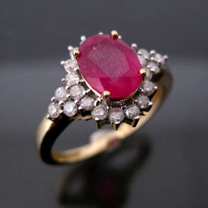 Rubin- og brillantring